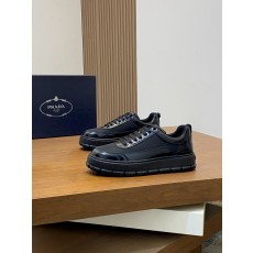 프라다 Prada 스니커즈 Black