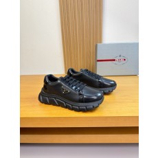 프라다 Prada 스니커즈