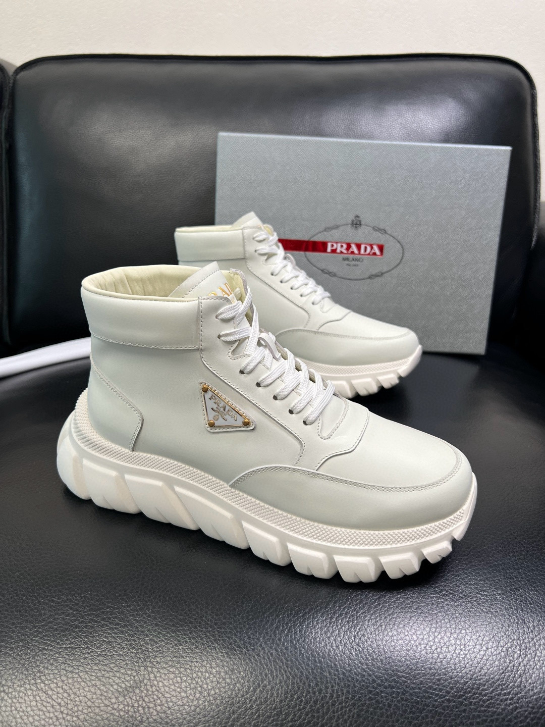 프라다 Prada 스니커즈