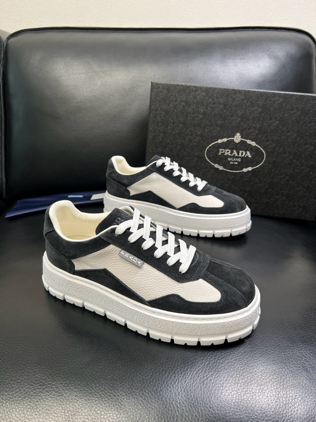 프라다 Prada 스니커즈