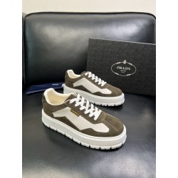프라다 Prada 스니커즈