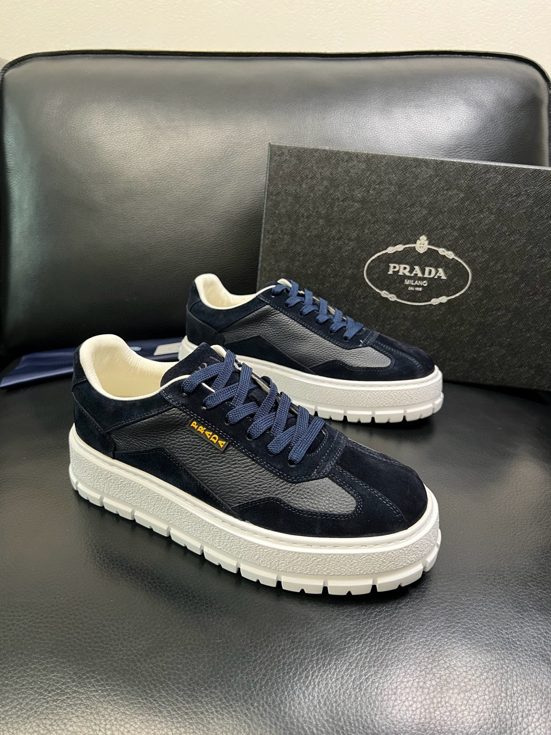 프라다 Prada 스니커즈