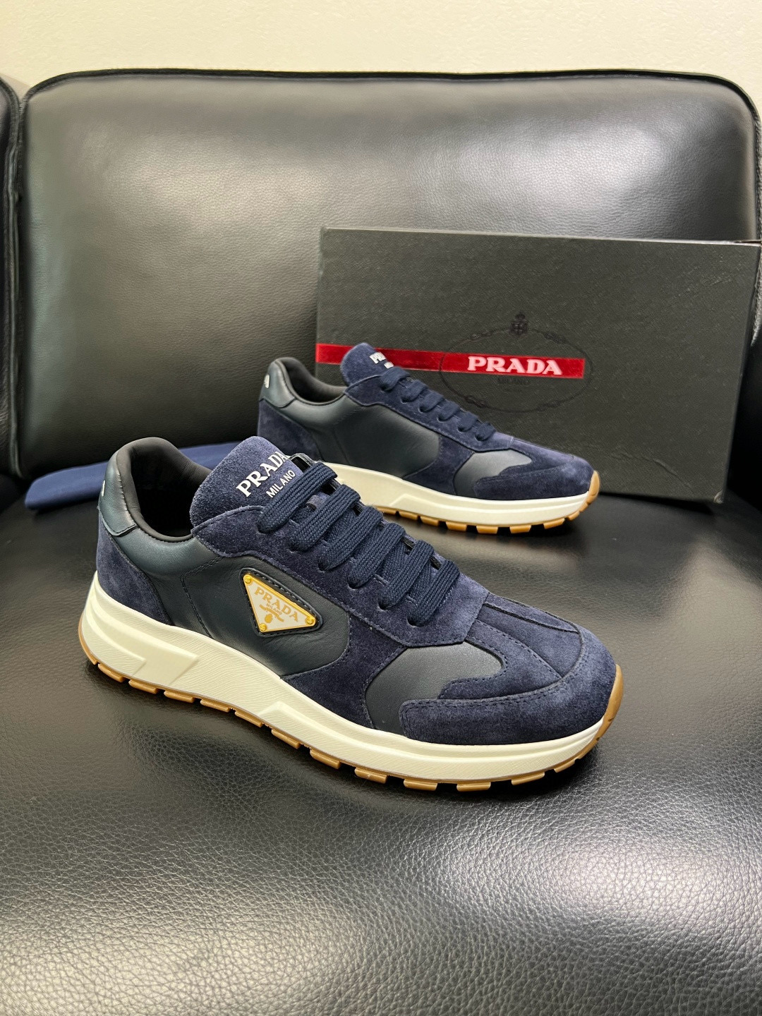 프라다 Prada 스니커즈