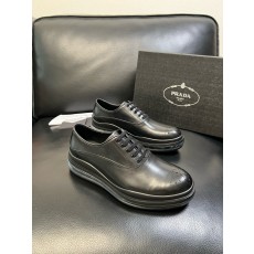 프라다 Prada 스니커즈
