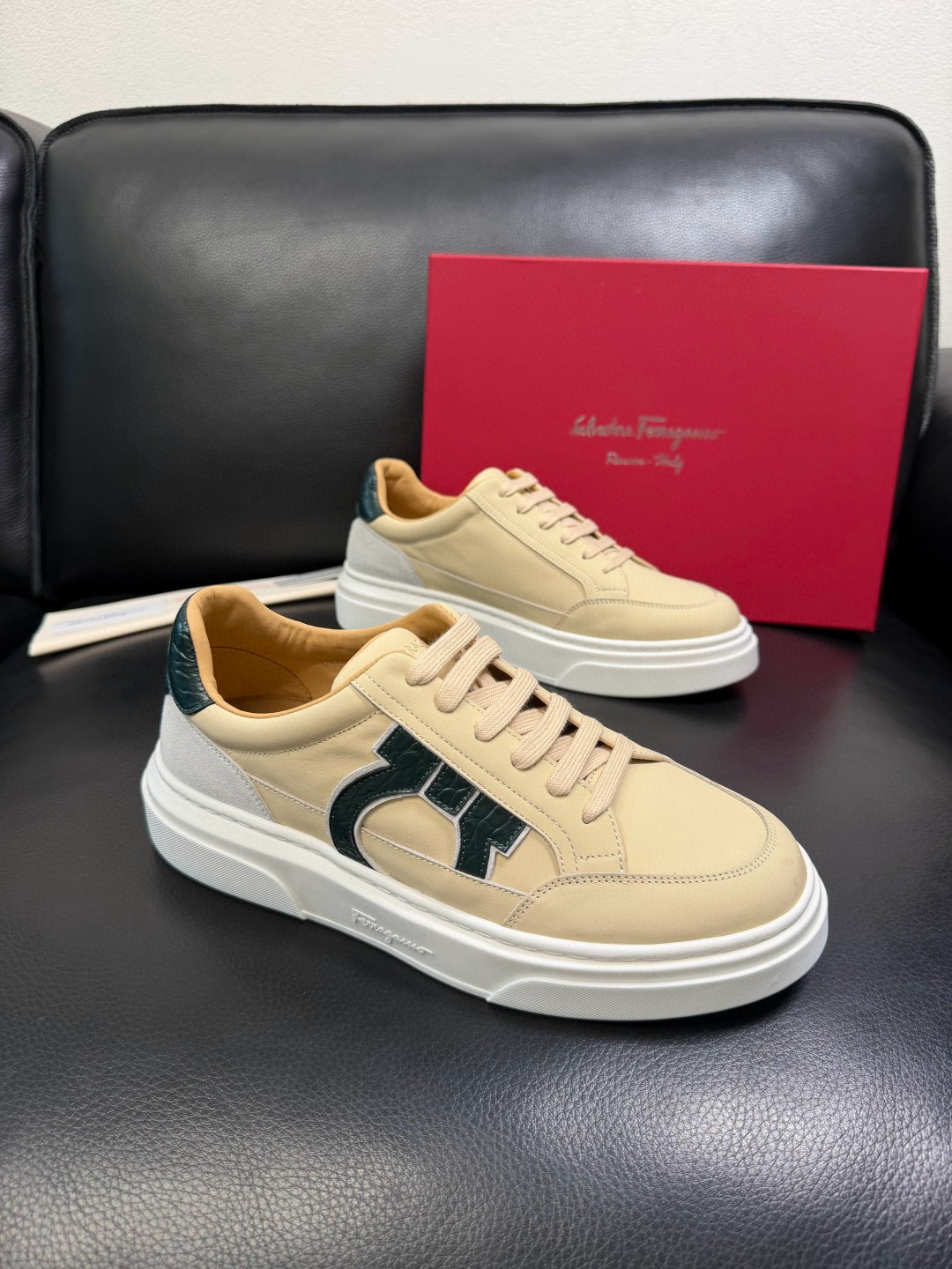 살바토레 페라가모 Salvatore Ferragamo 스니커즈