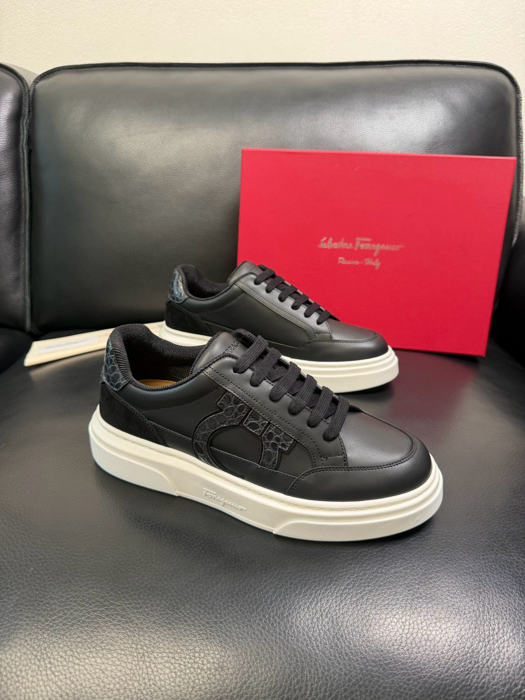 살바토레 페라가모 Salvatore Ferragamo 스니커즈