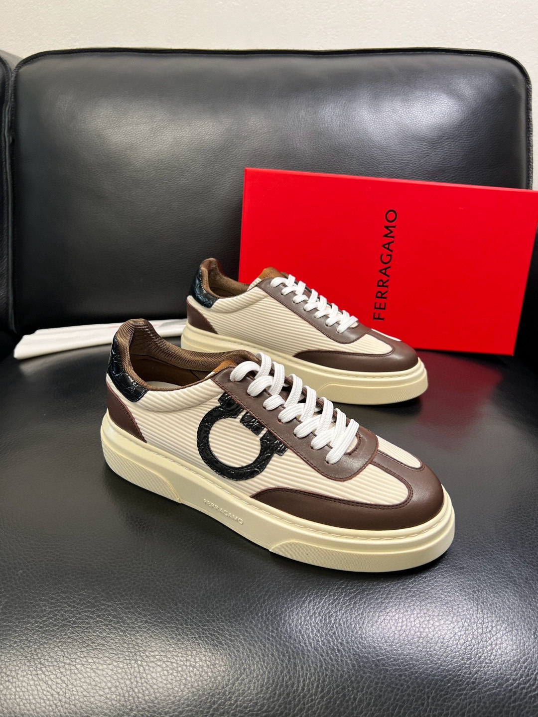살바토레 페라가모 Salvatore Ferragamo 스니커즈