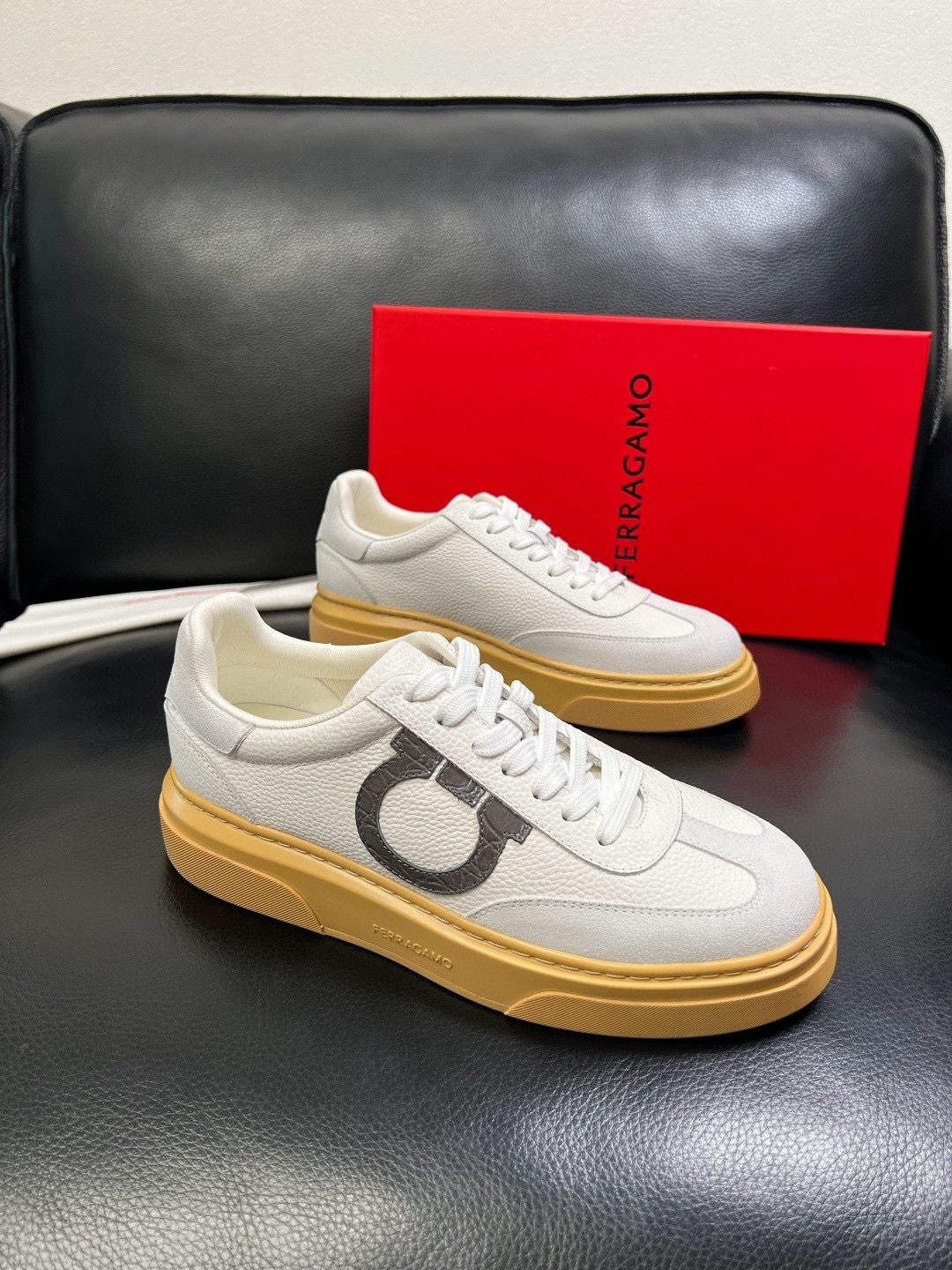 살바토레 페라가모 Salvatore Ferragamo 스니커즈