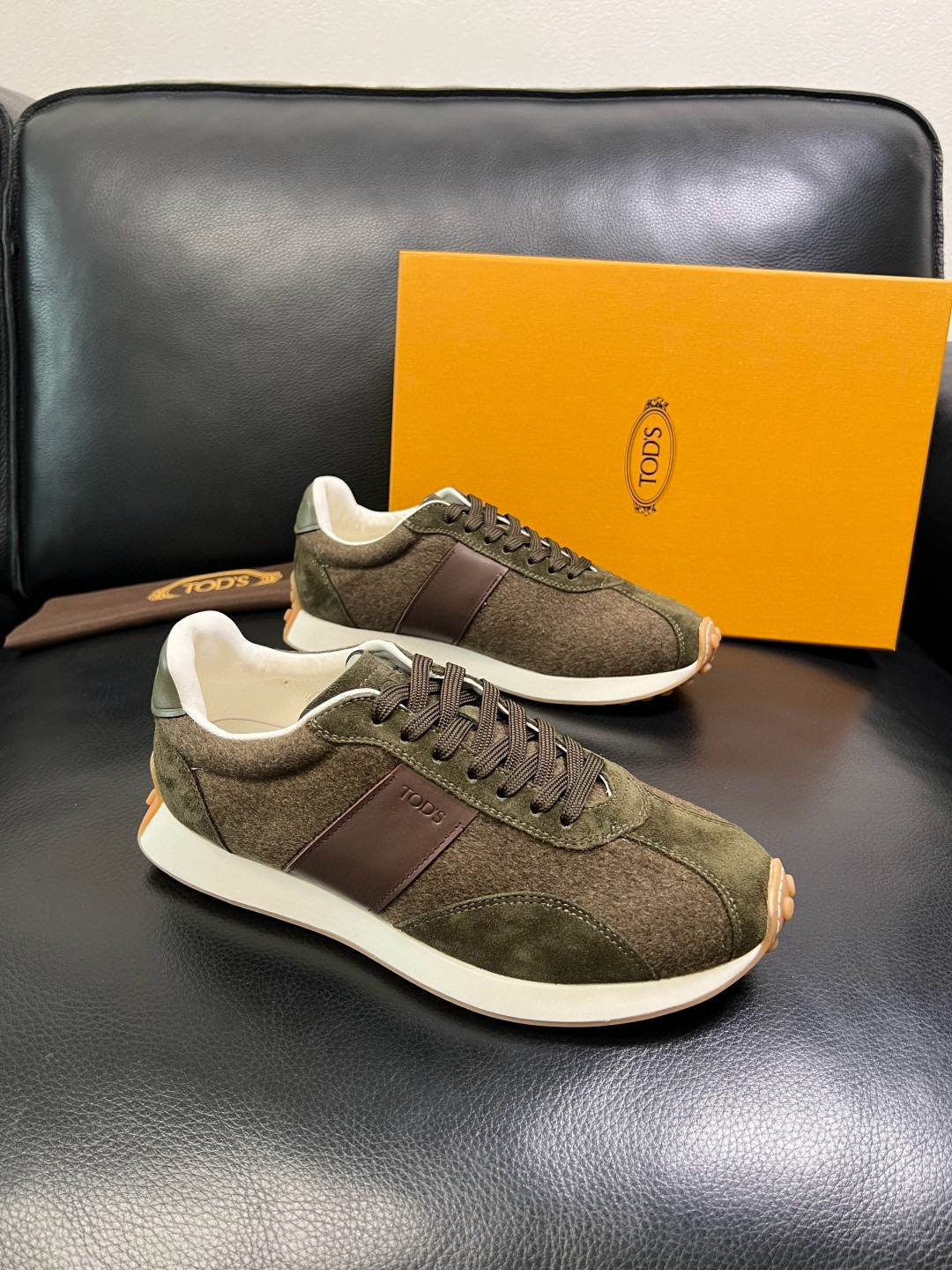 토즈 TOD'S 스니커즈