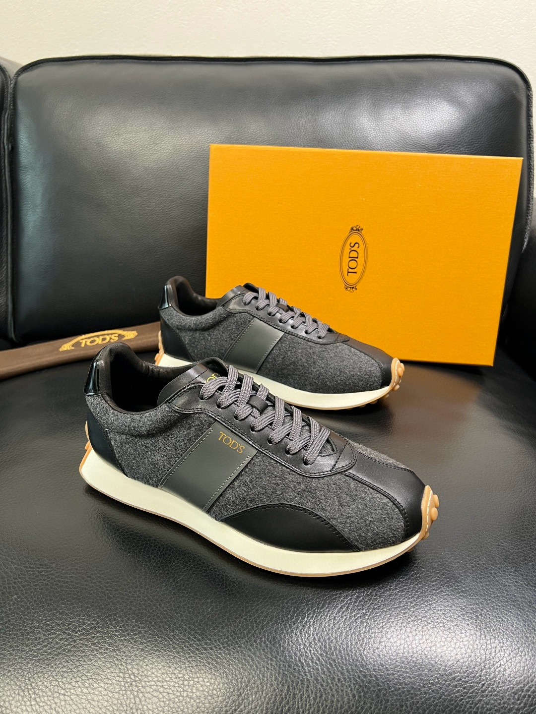 토즈 TOD'S 스니커즈