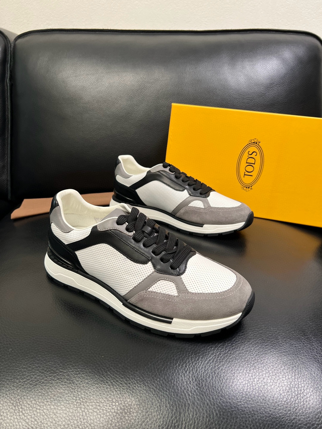 토즈 TOD'S 스니커즈