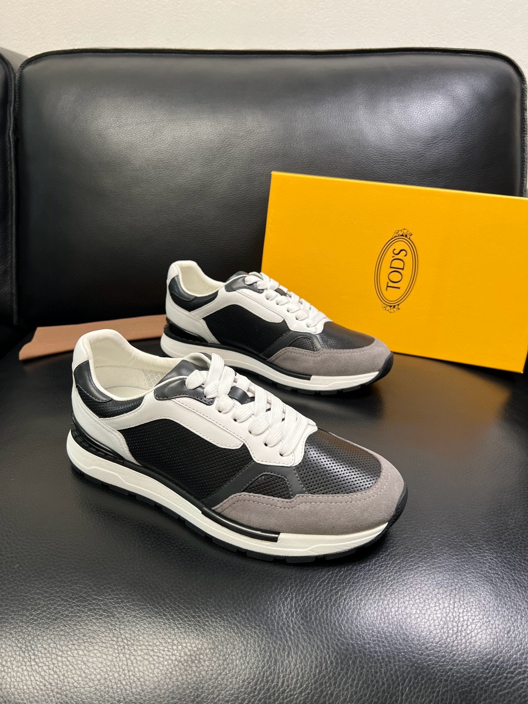 토즈 TOD'S 스니커즈