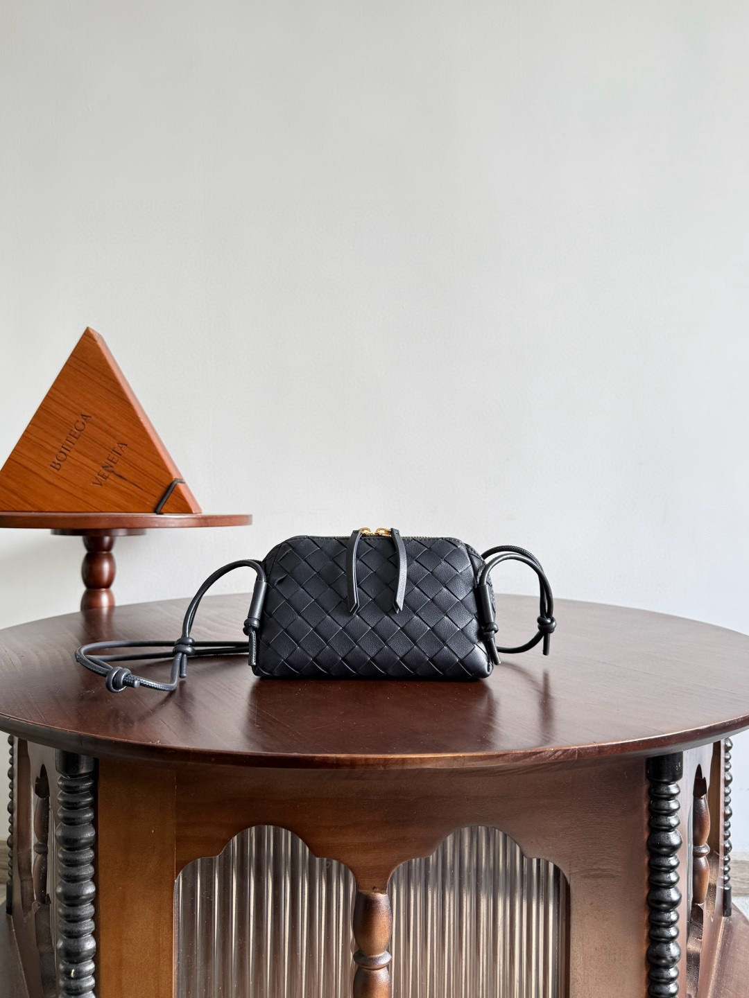 보테가 베네타 Bottega Veneta 794258 Intrecciato Concert Pouch 18.5CM