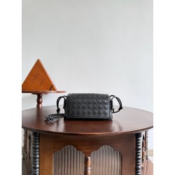 보테가베네타 Bottega Veneta 843893 Notturno 노뚜르노 21cm