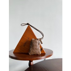 보테가베네타 Bottega Veneta 843903 마이크로 더스트 백 8.5cm