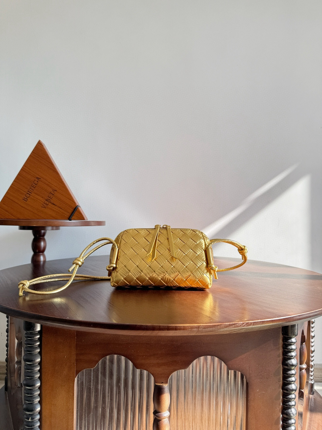 보테가 베네타 Bottega Veneta 794258 Intrecciato Concert Pouch 18.5CM