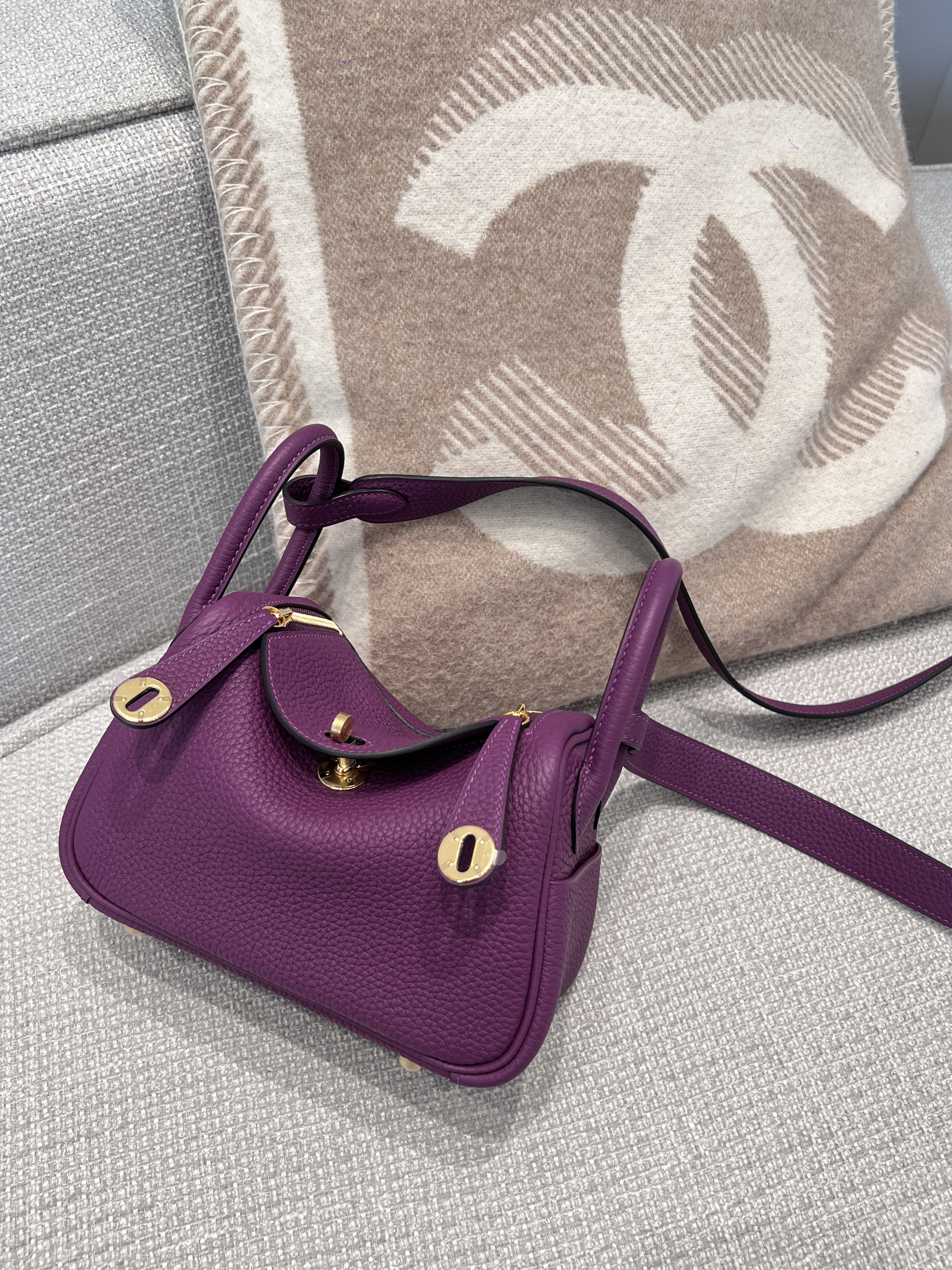 에르메스 Hermes Mini Lindy 19cm Germany Leather P9 Anemone/gold