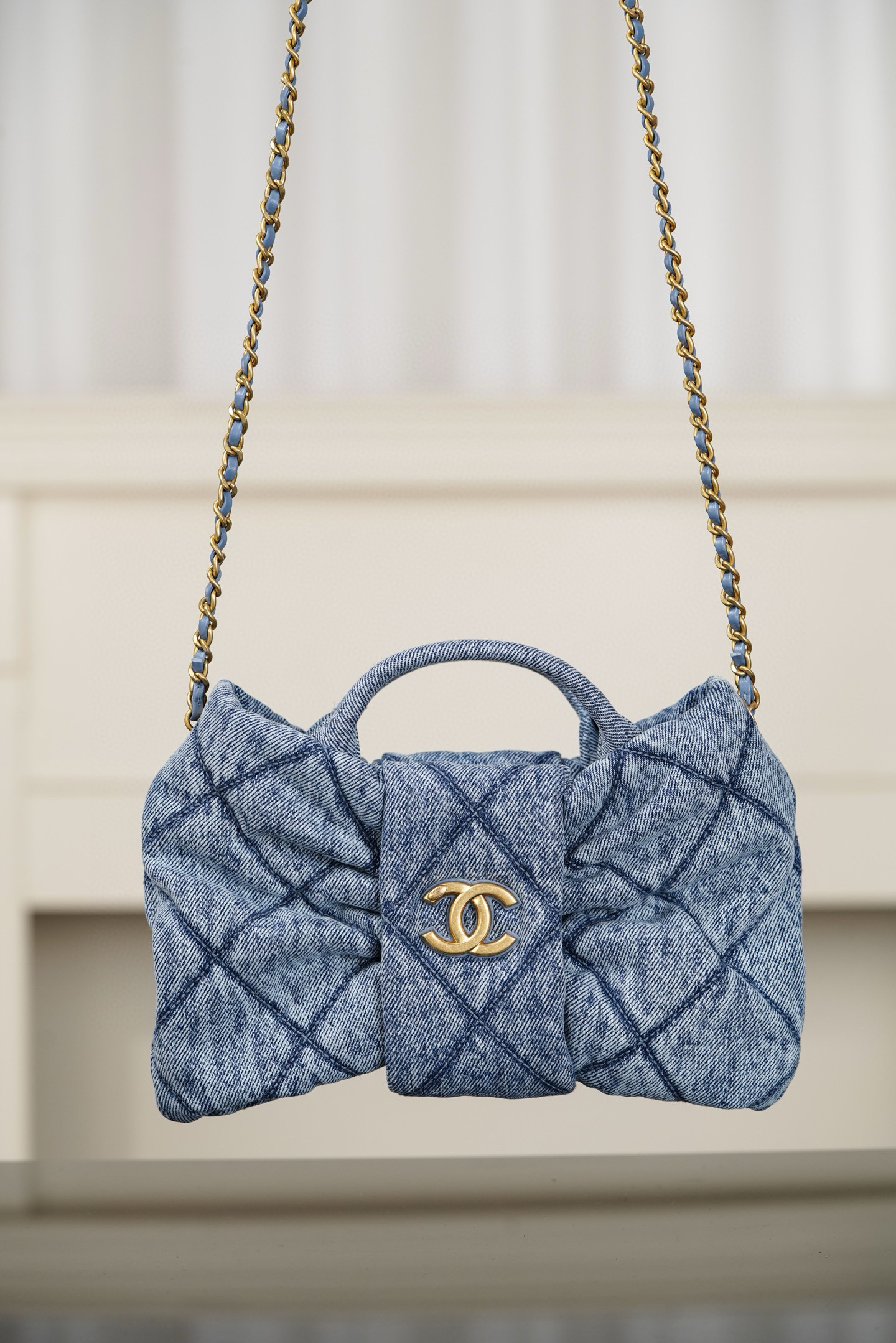 샤넬 Chanel 25k AS5849 Bow bag Blue 26cm