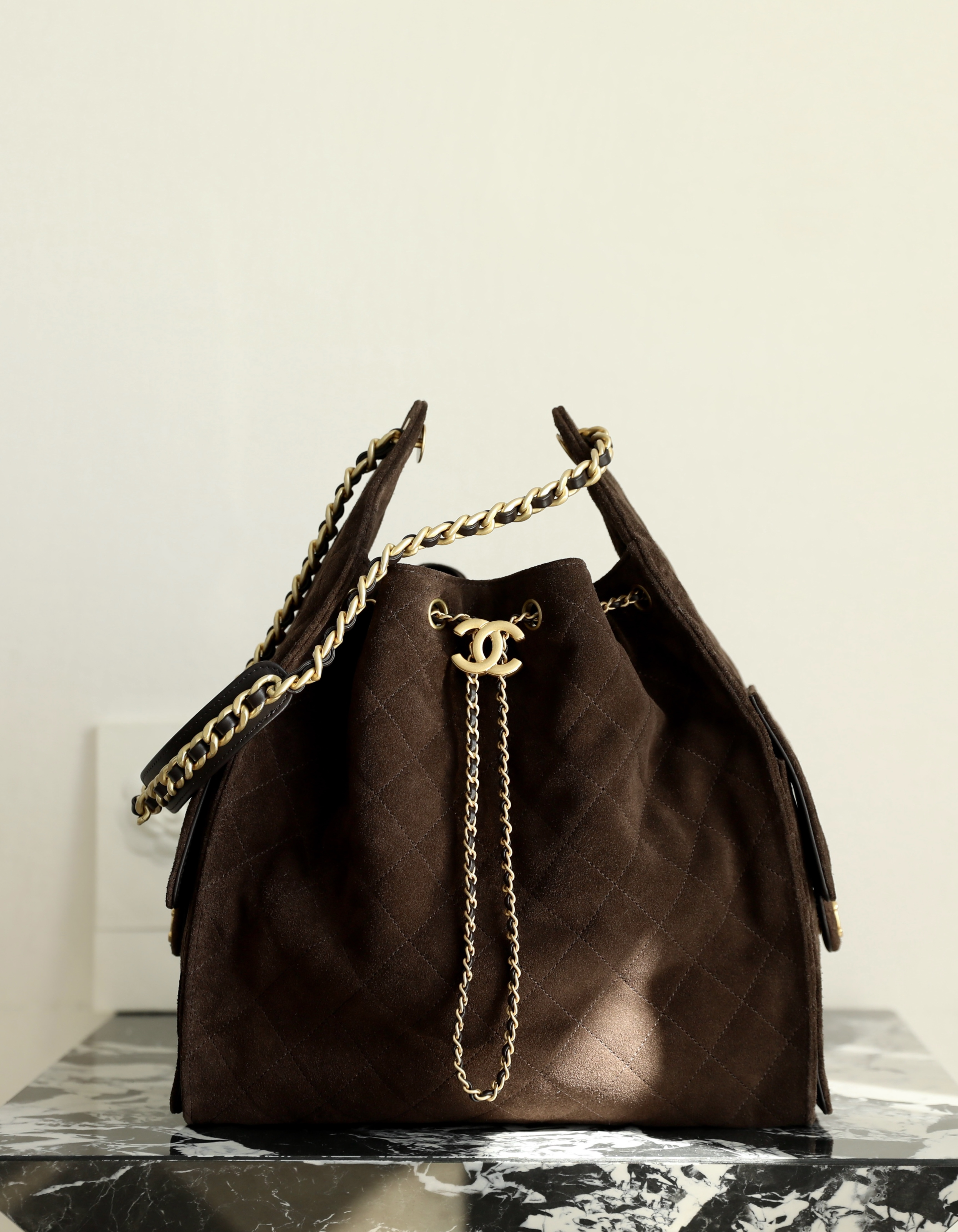 샤넬 CHANEL 25c AS5311 25Medium Handbag C-591 Fondant 30cm