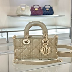 디올 Dior Mini Lady D-Joy Bag Beige 19cm