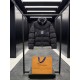 루이비통 Louis Vuitton 다운재킷 3599