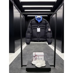몽클레어 Moncler 1952 다운재킷
