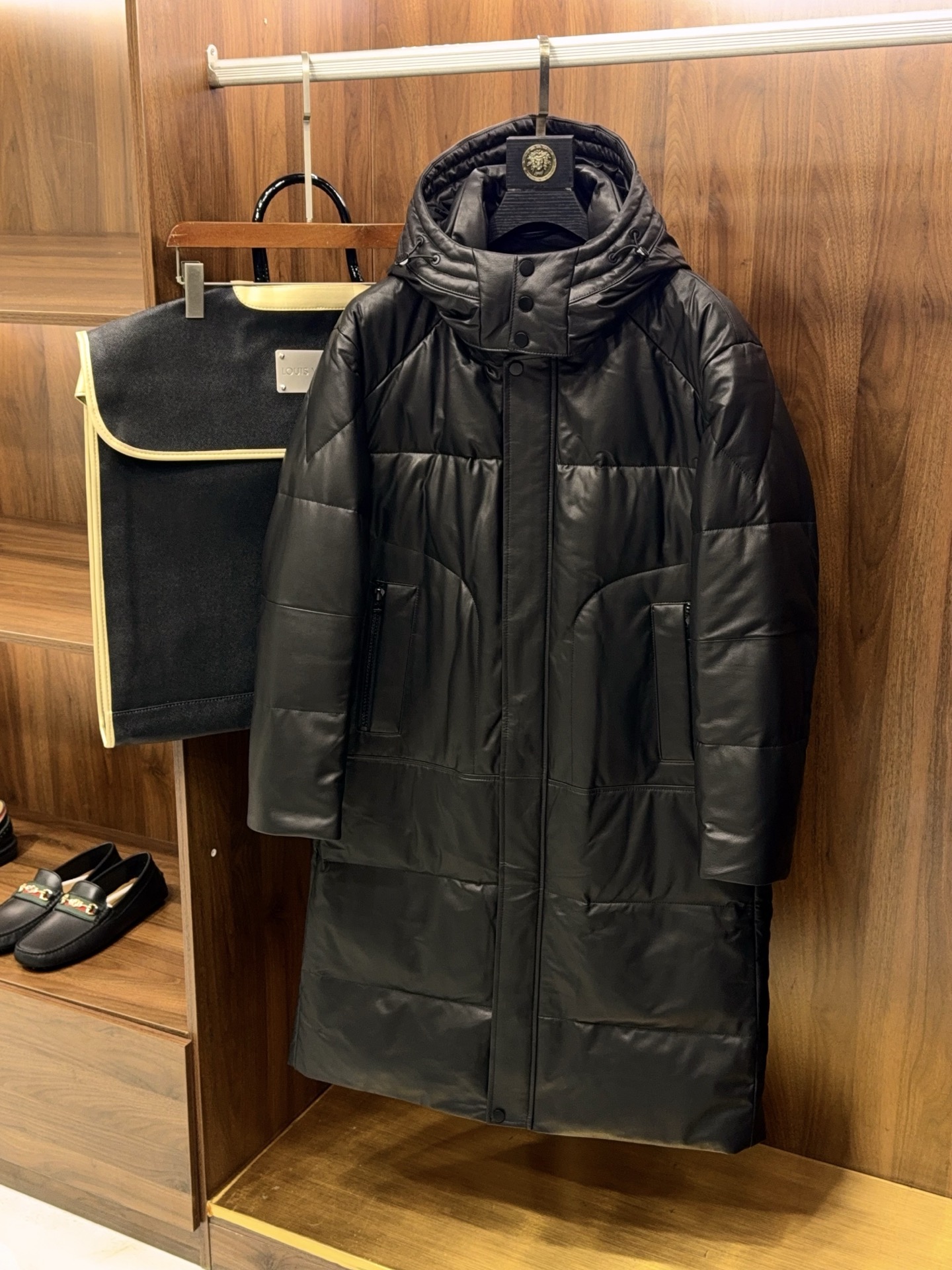 루이비통 Louis Vuitton 다운 코트