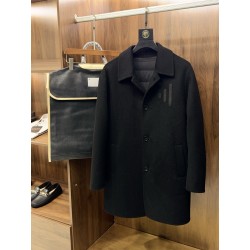 브루넬로 쿠치넬리 Brunello Cucineli 코트