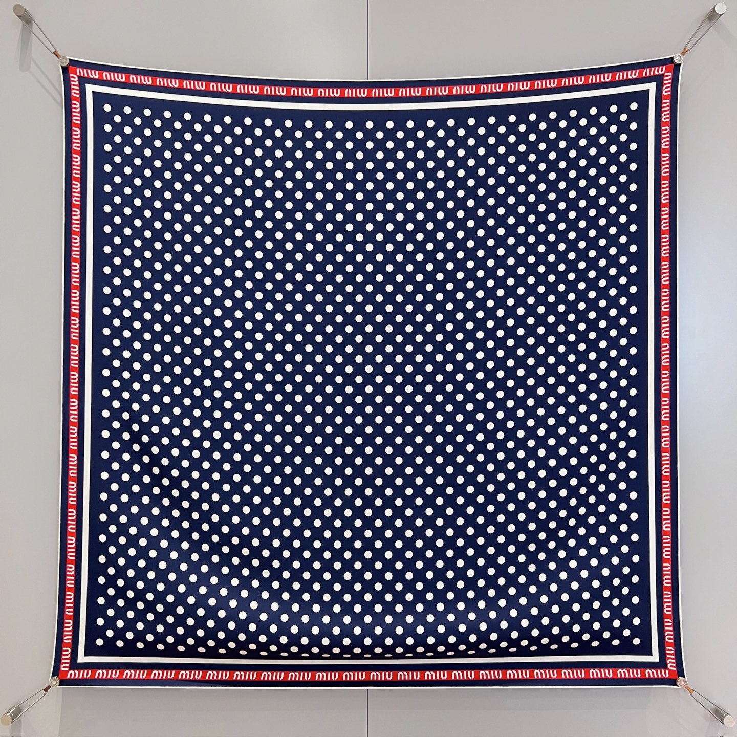 미우 미우 MIU MIU 스카프 90×90cm