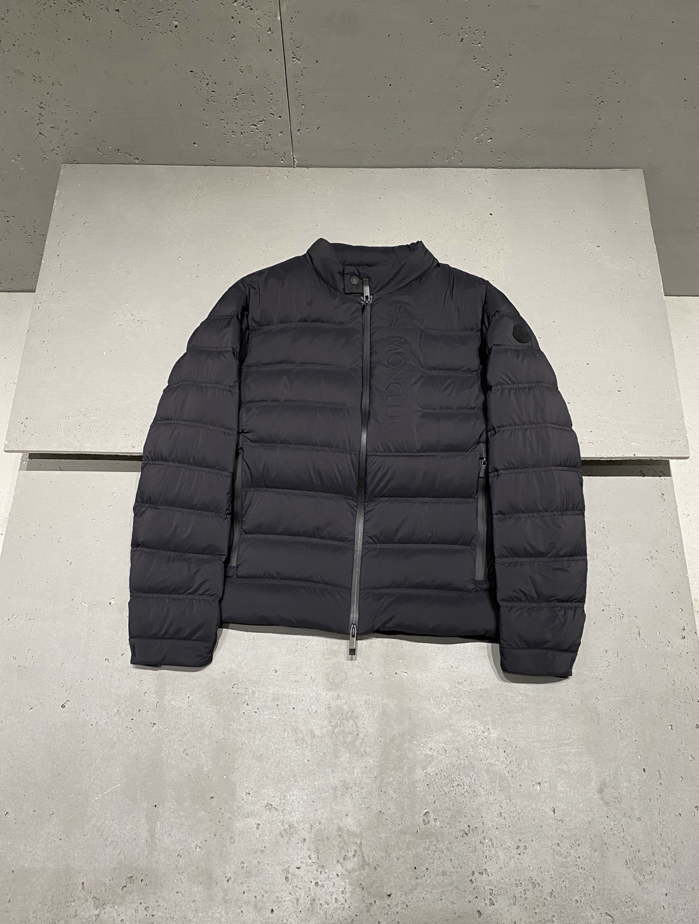 몽클레어 Moncler Autaret 다운재킷