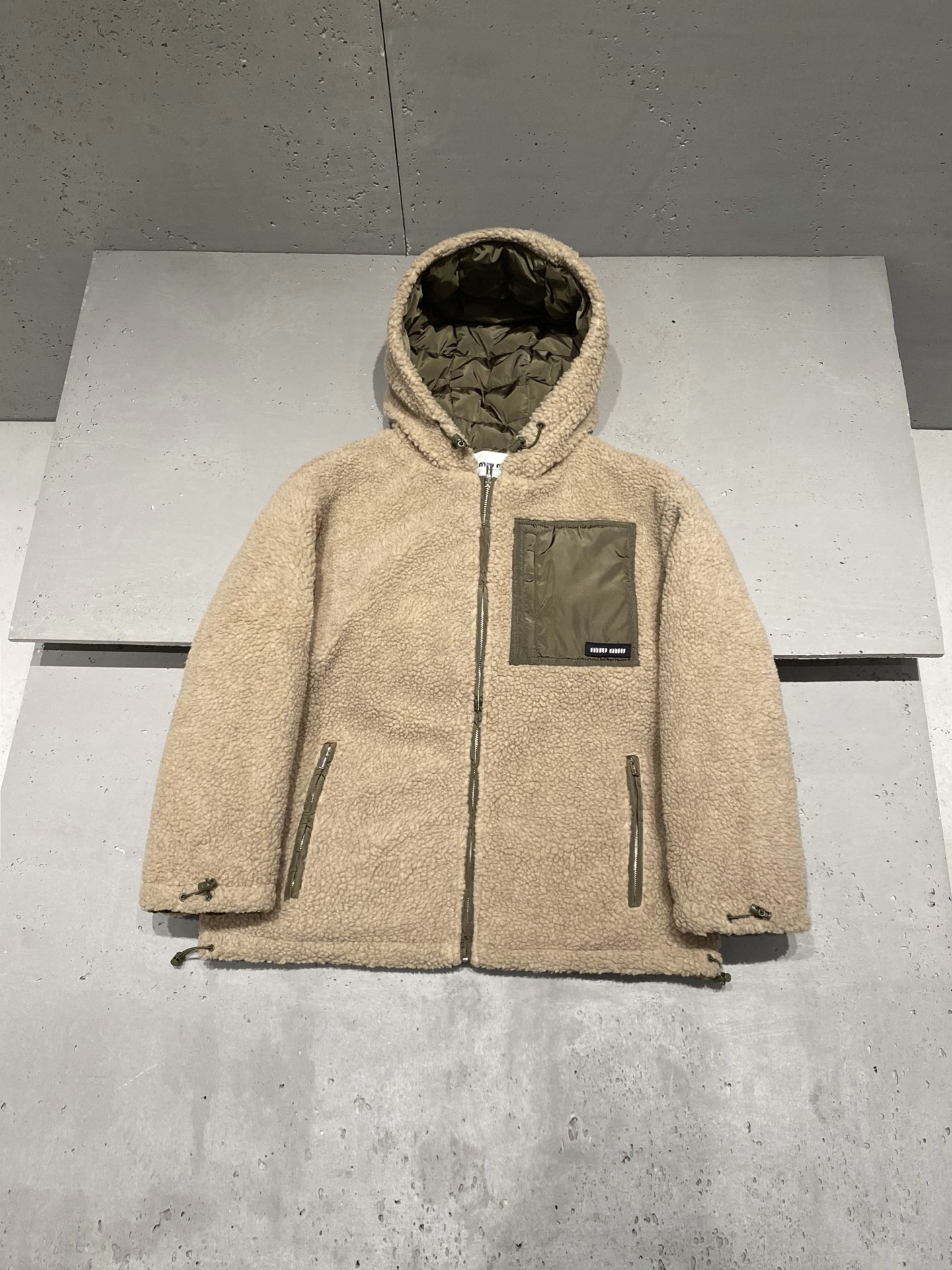 미우 미우 Miu Miu 패딩