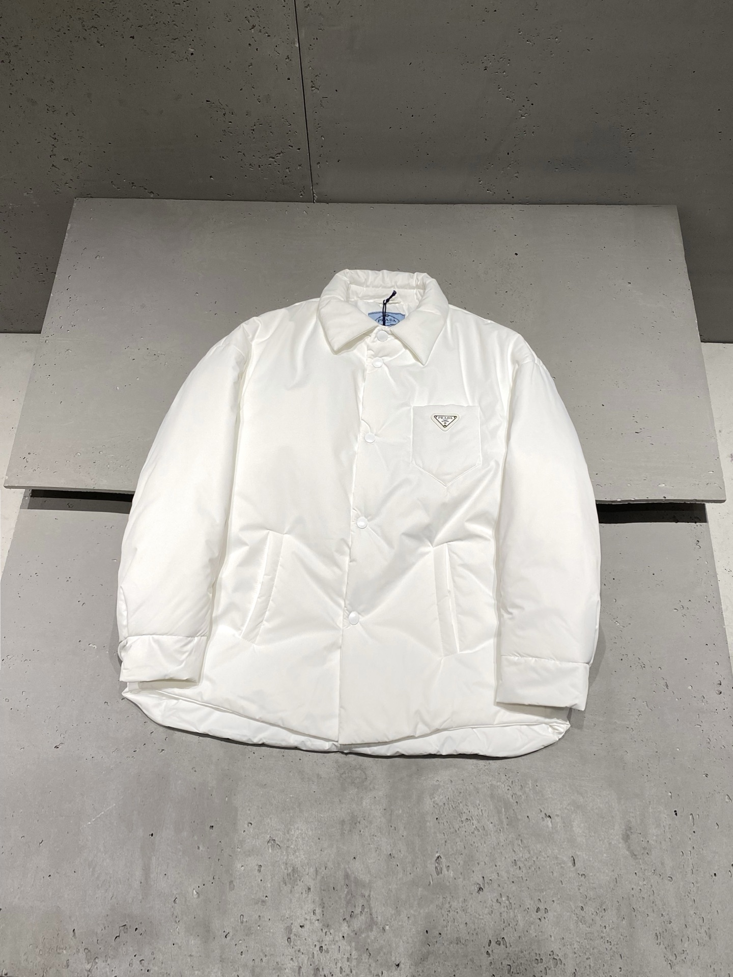 프라다 Prada 패딩