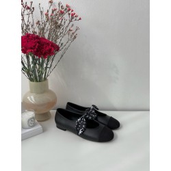 샤넬 CHANEL 25ss 플랫 Black