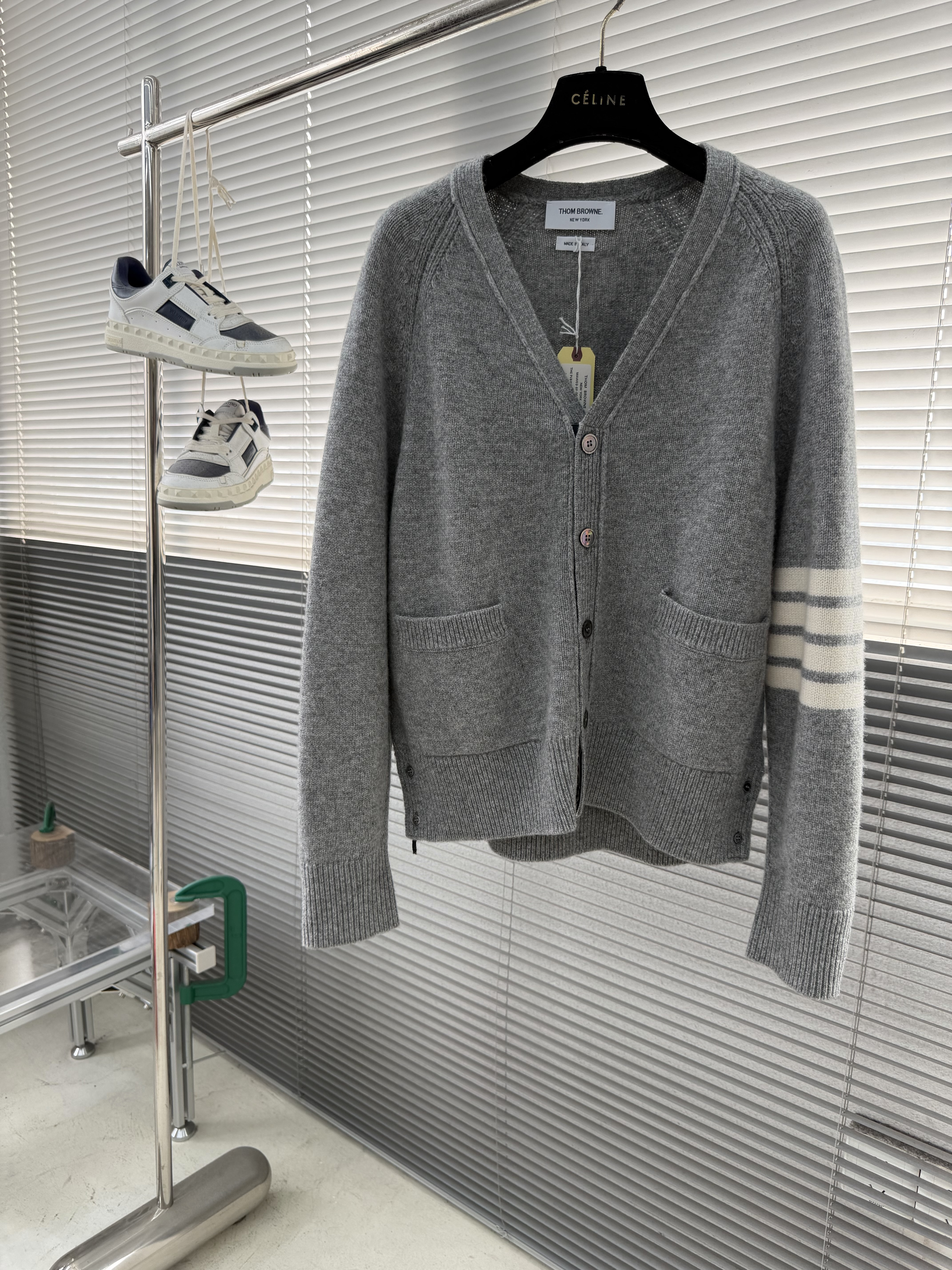 톰브라운 Thom Browne 가디건