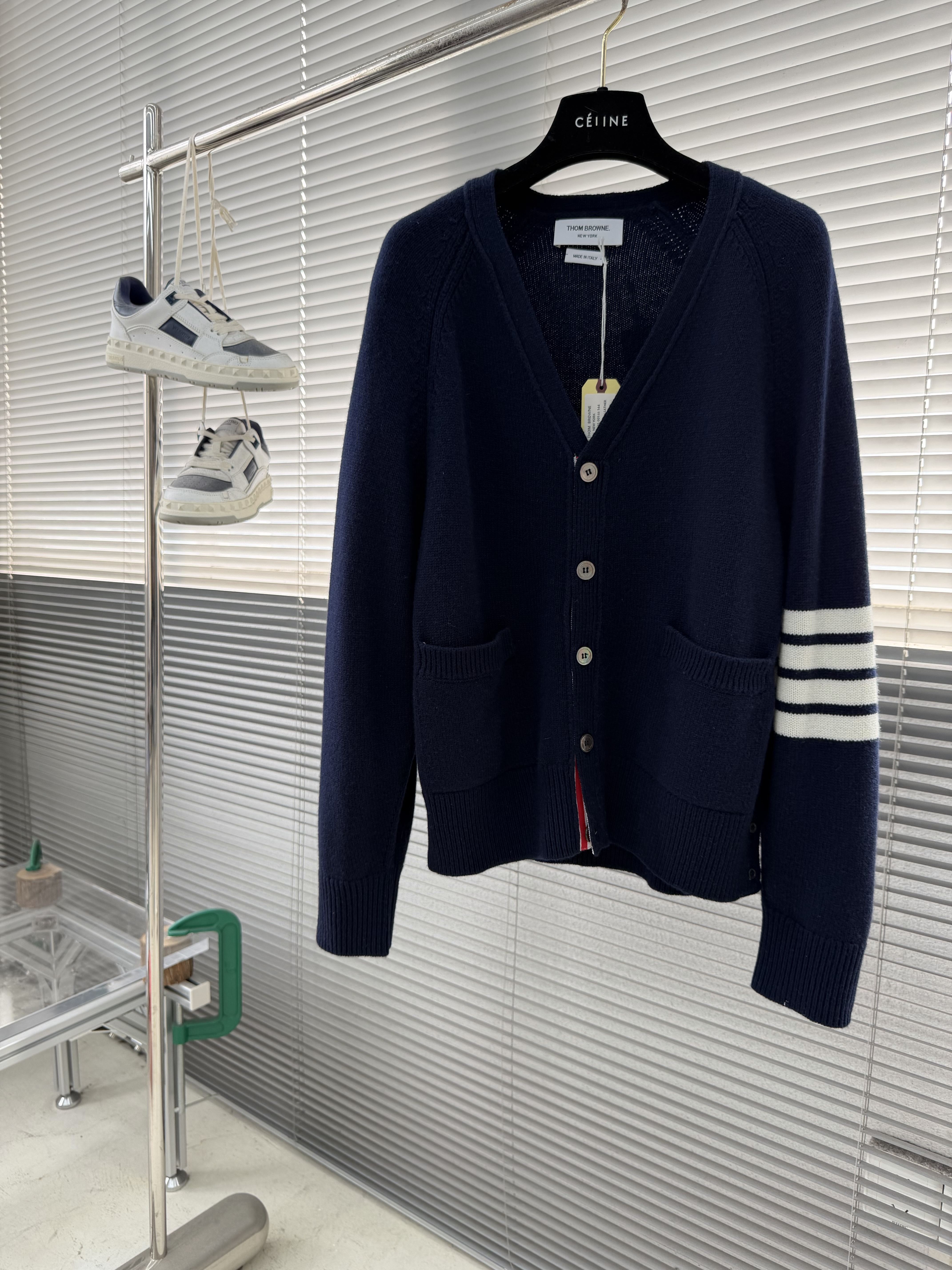 톰브라운 Thom Browne 가디건