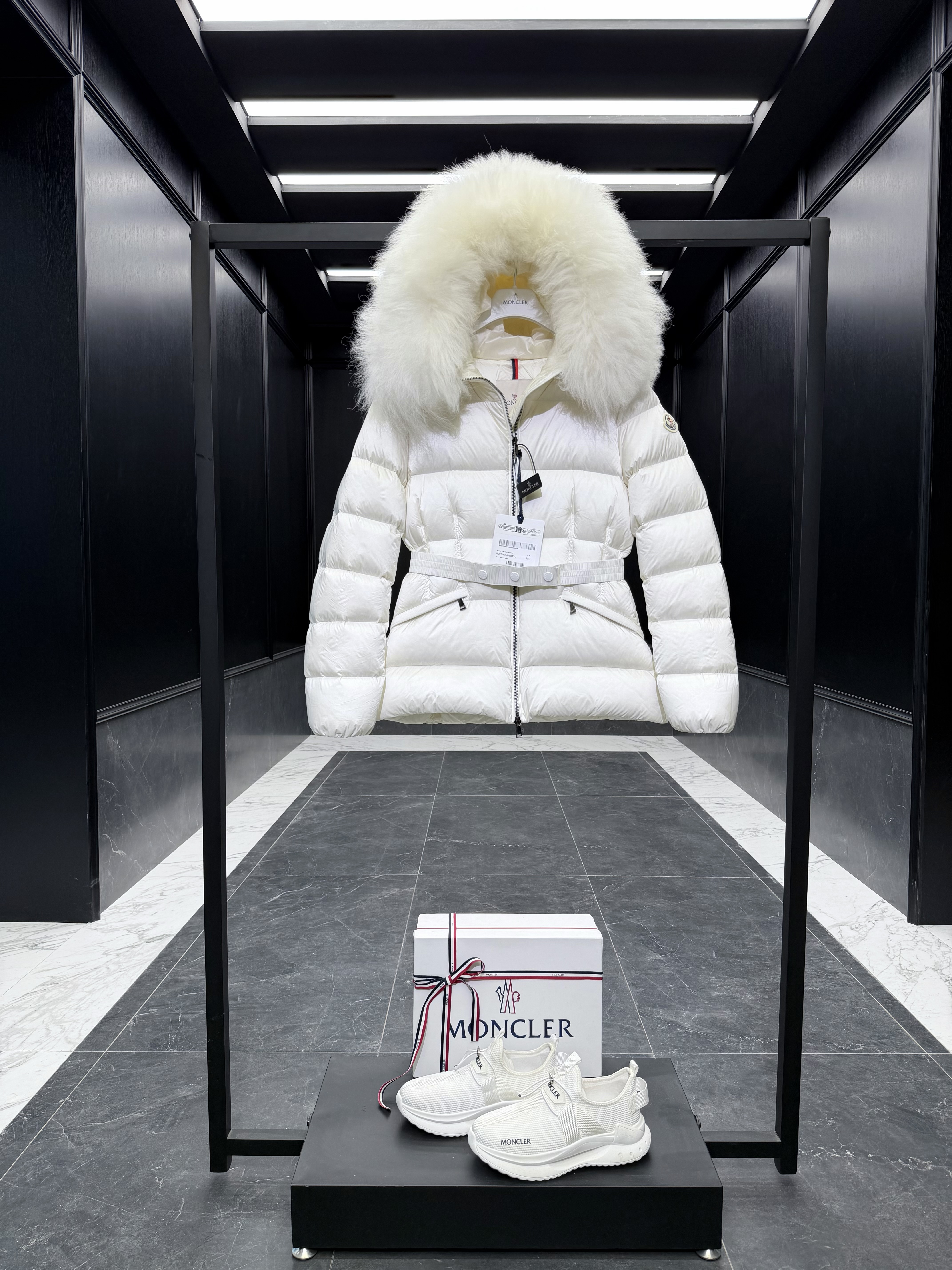 몽클레어 Moncler Boed 다운재킷