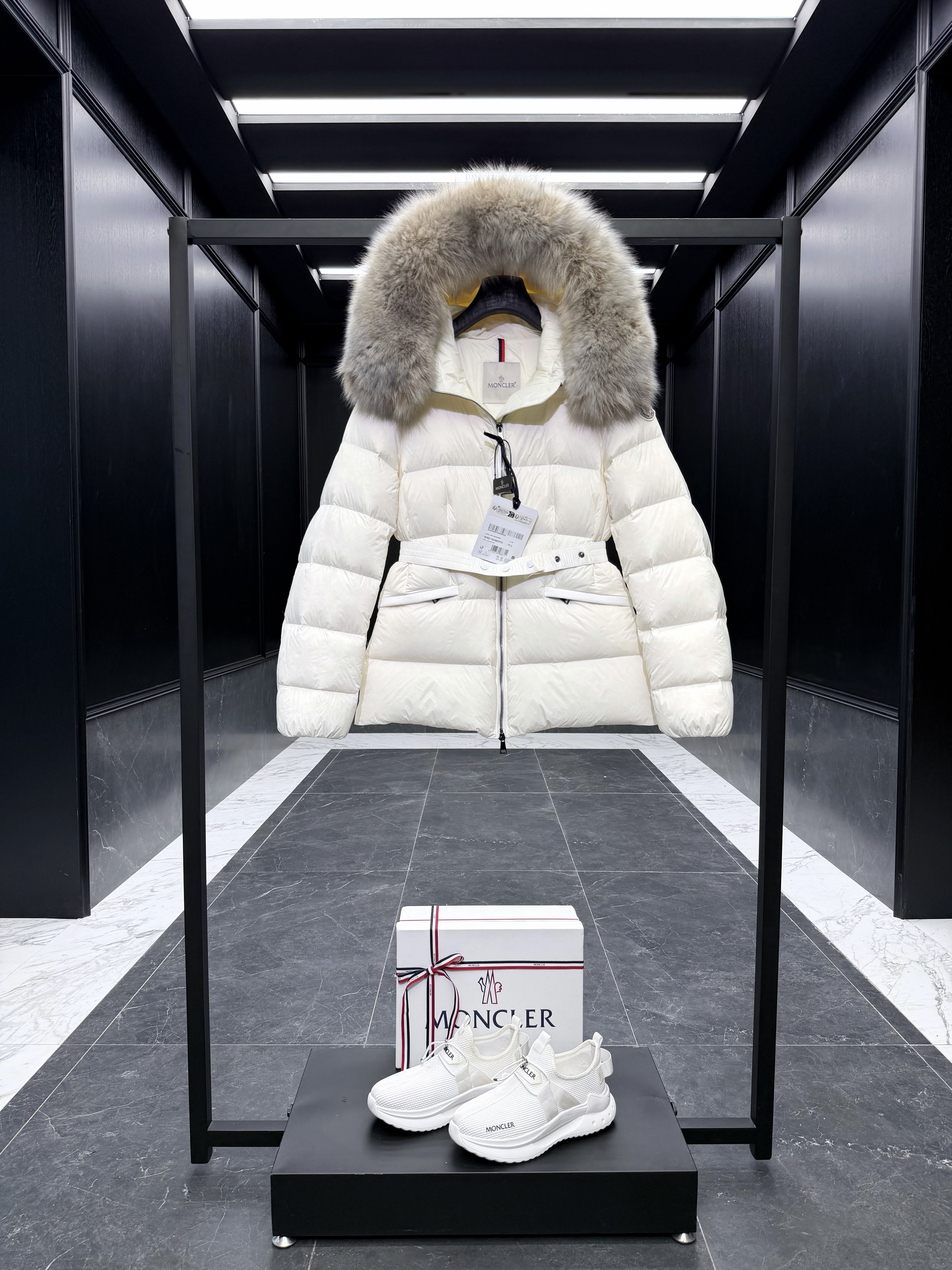 몽클레어 Moncler Boed 다운재킷
