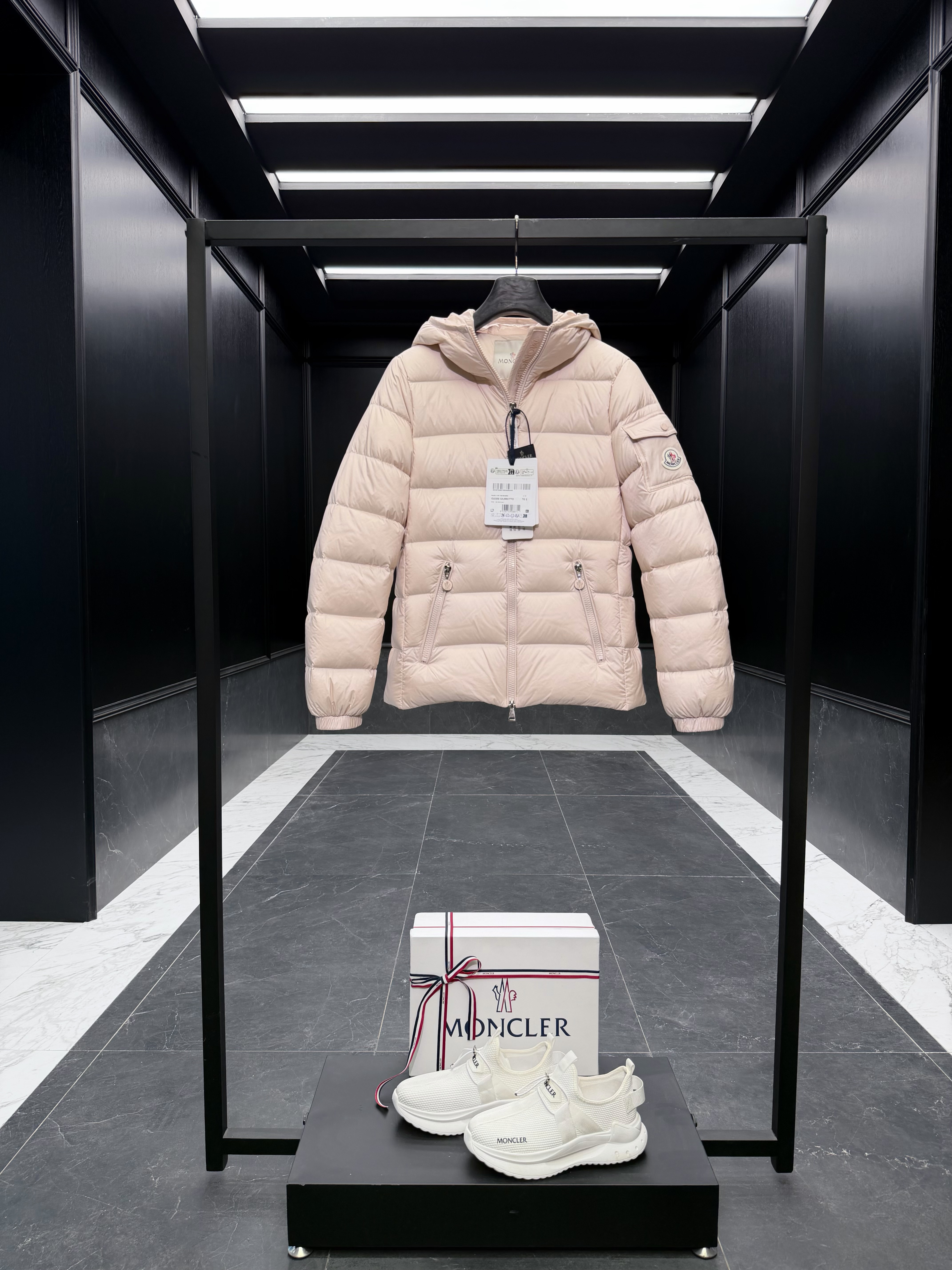 몽클레어 Moncler Glesse 다운재킷