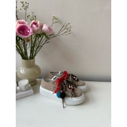 미우 미우 Miu Miu 스니커즈