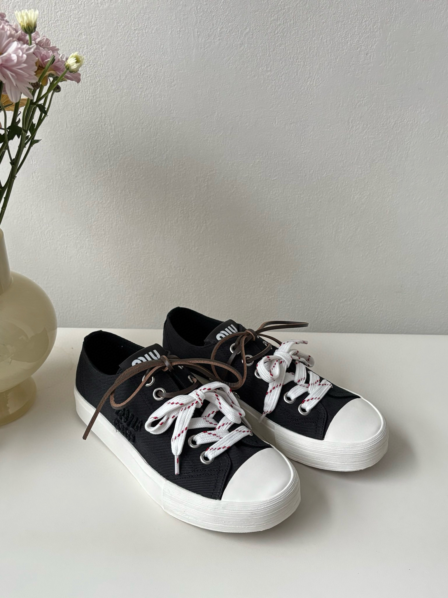 미우 미우 Miu Miu 스니커즈 Black