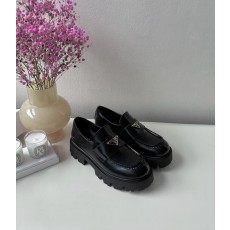 프라다 Prada 로퍼 슈즈