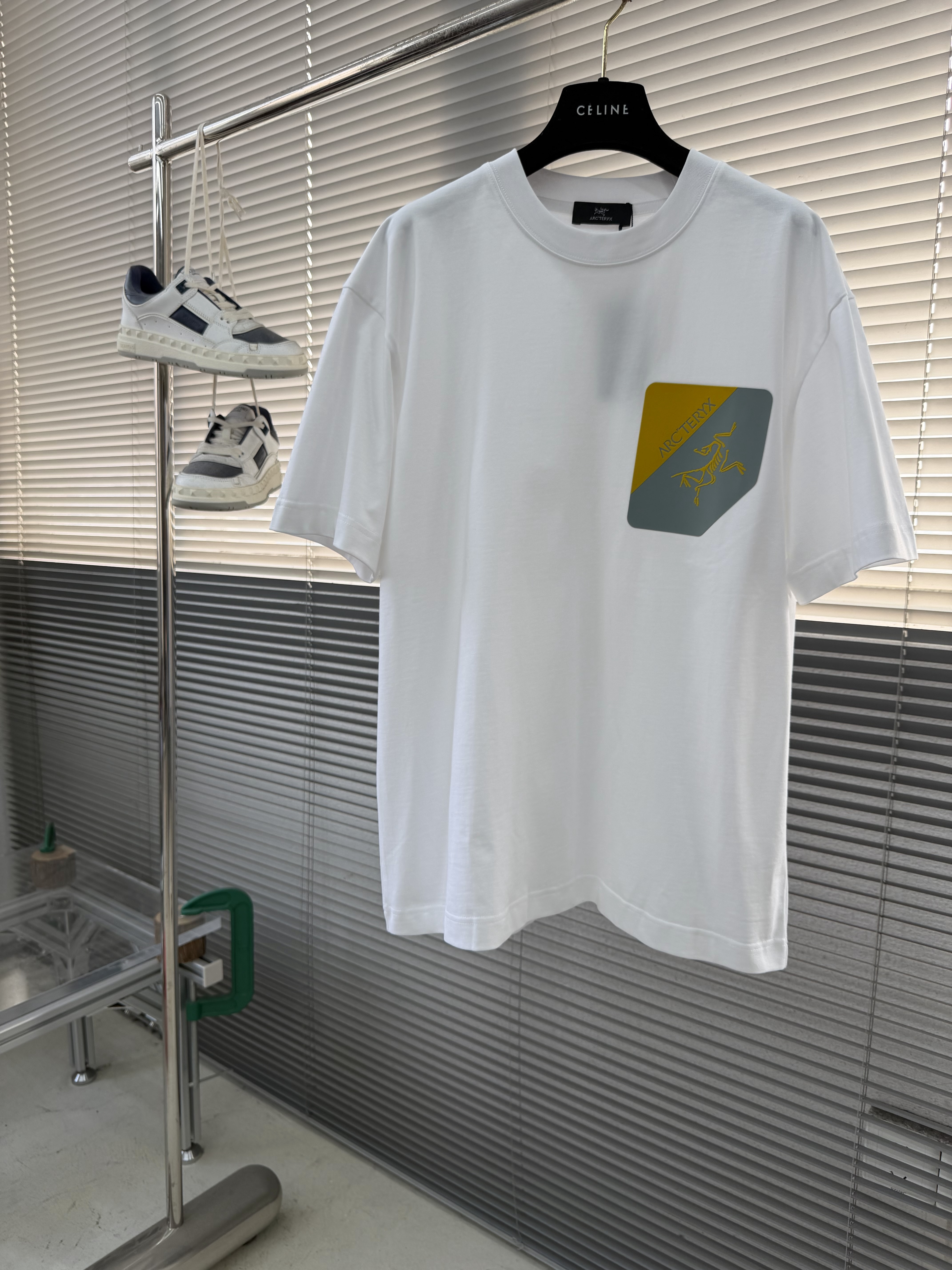 아크테릭스 ARC'TERYX 반팔 티셔츠