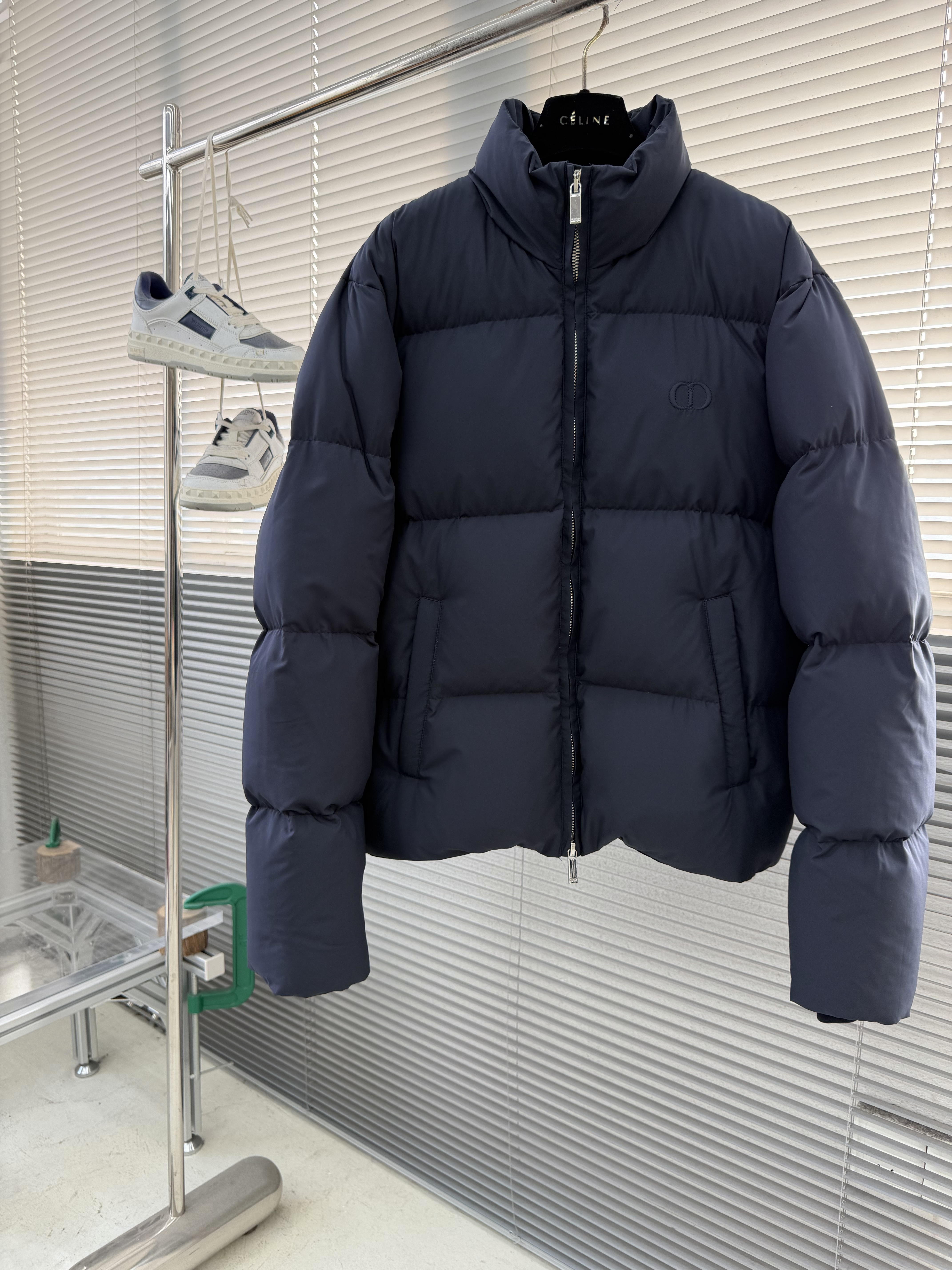 디올 Dior 다운재킷