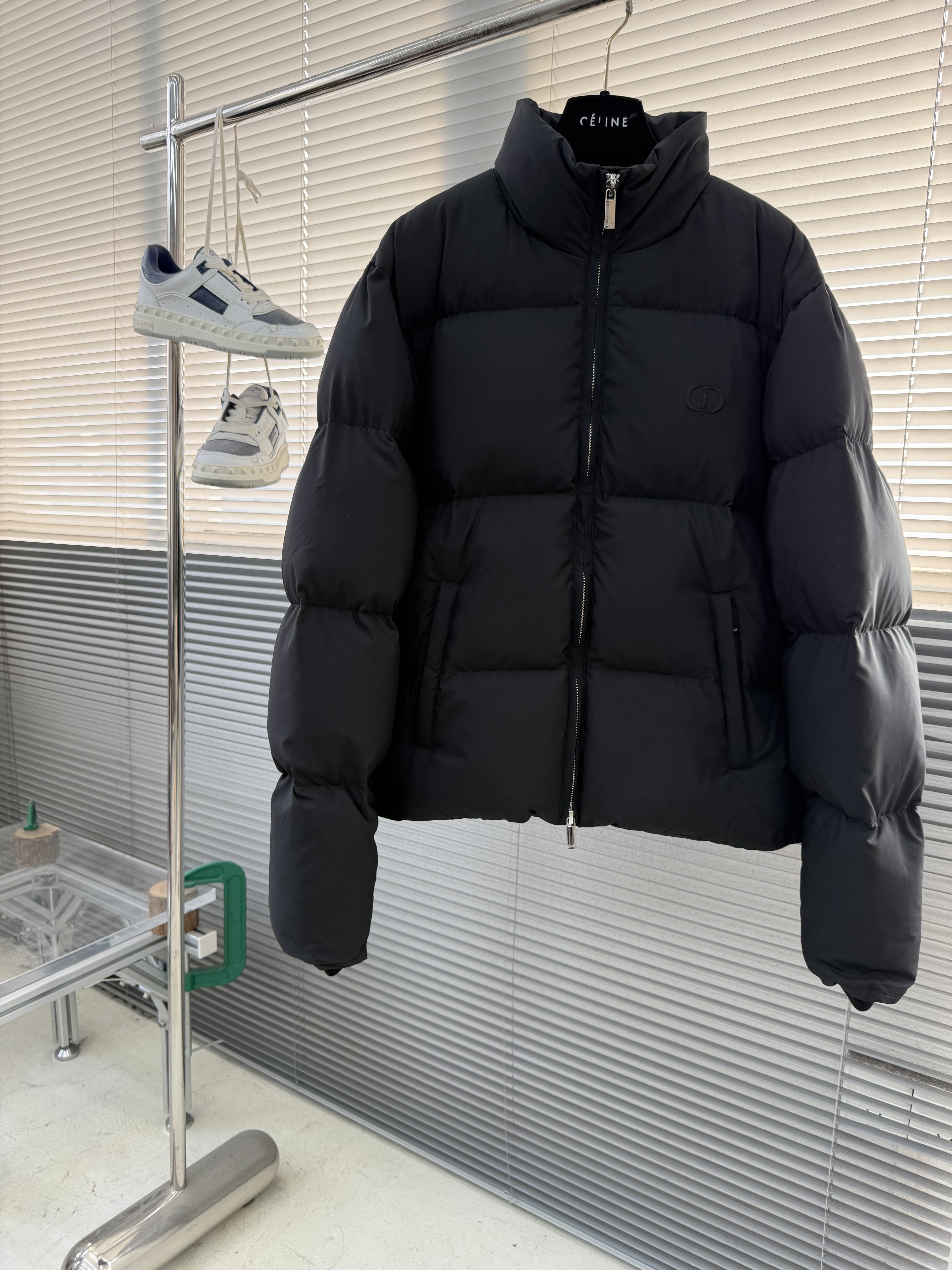 디올 Dior 다운재킷