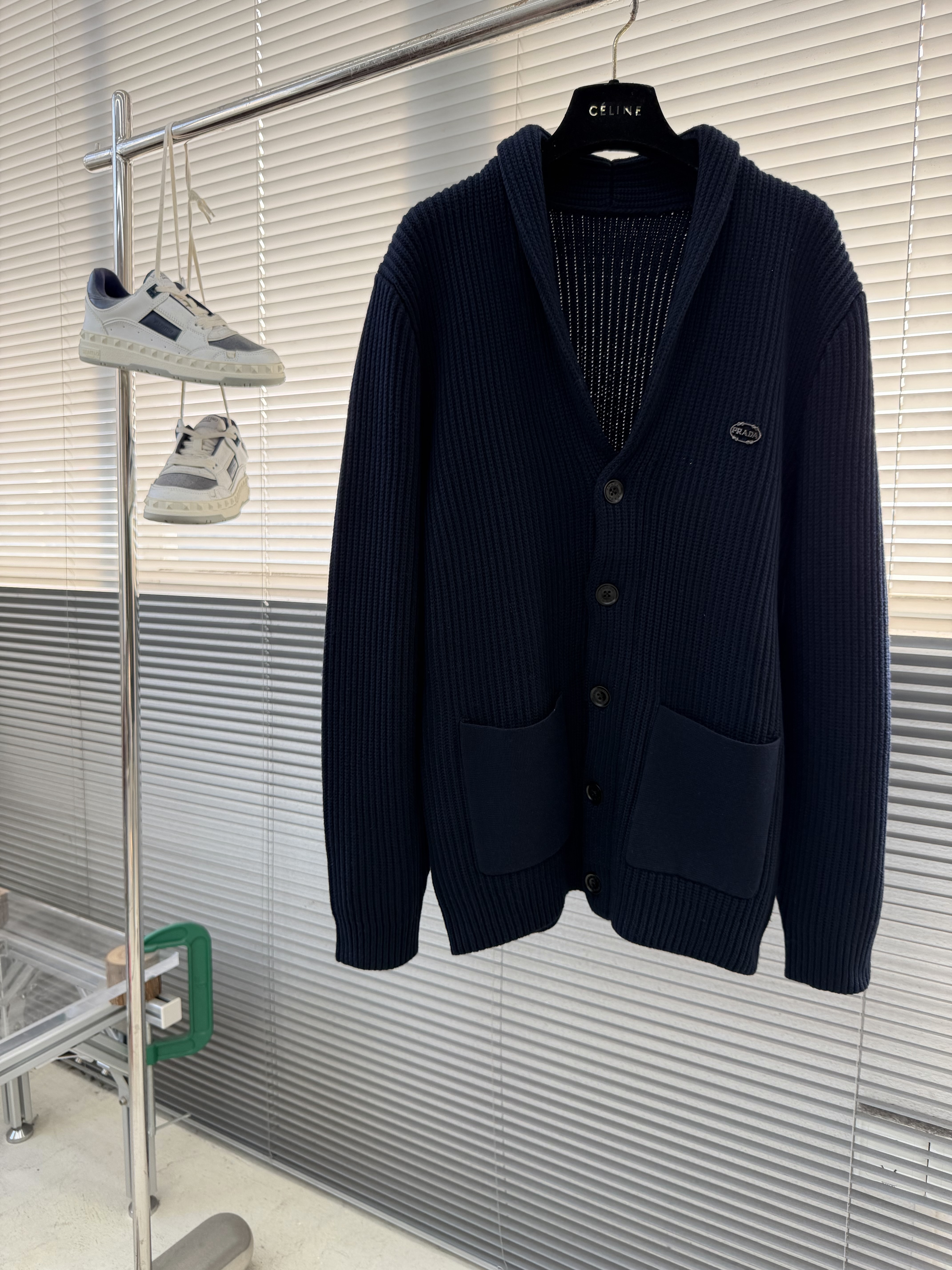 프라다 Prada 가디건