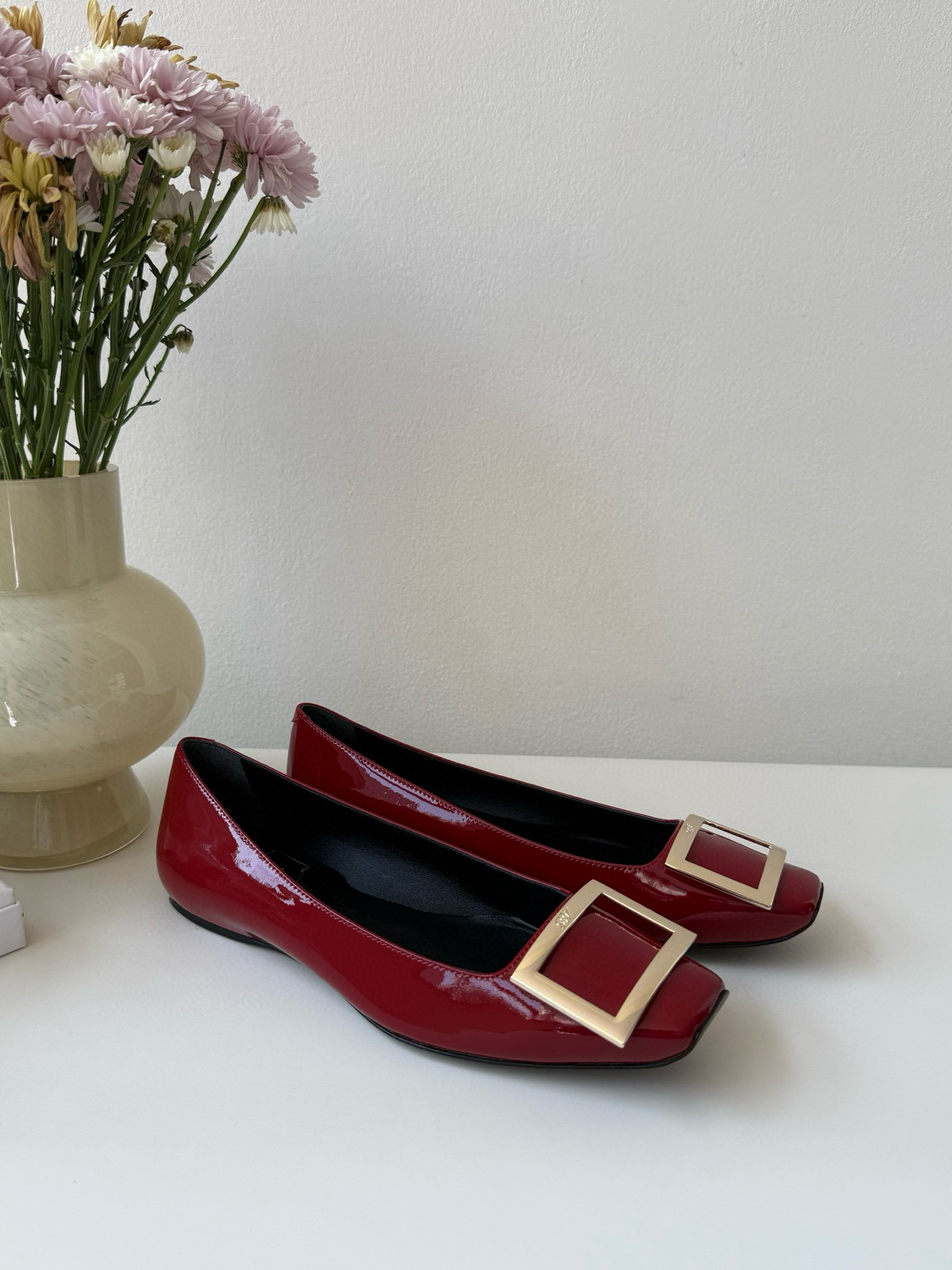 로저비비에 Roger Vivier 플랫