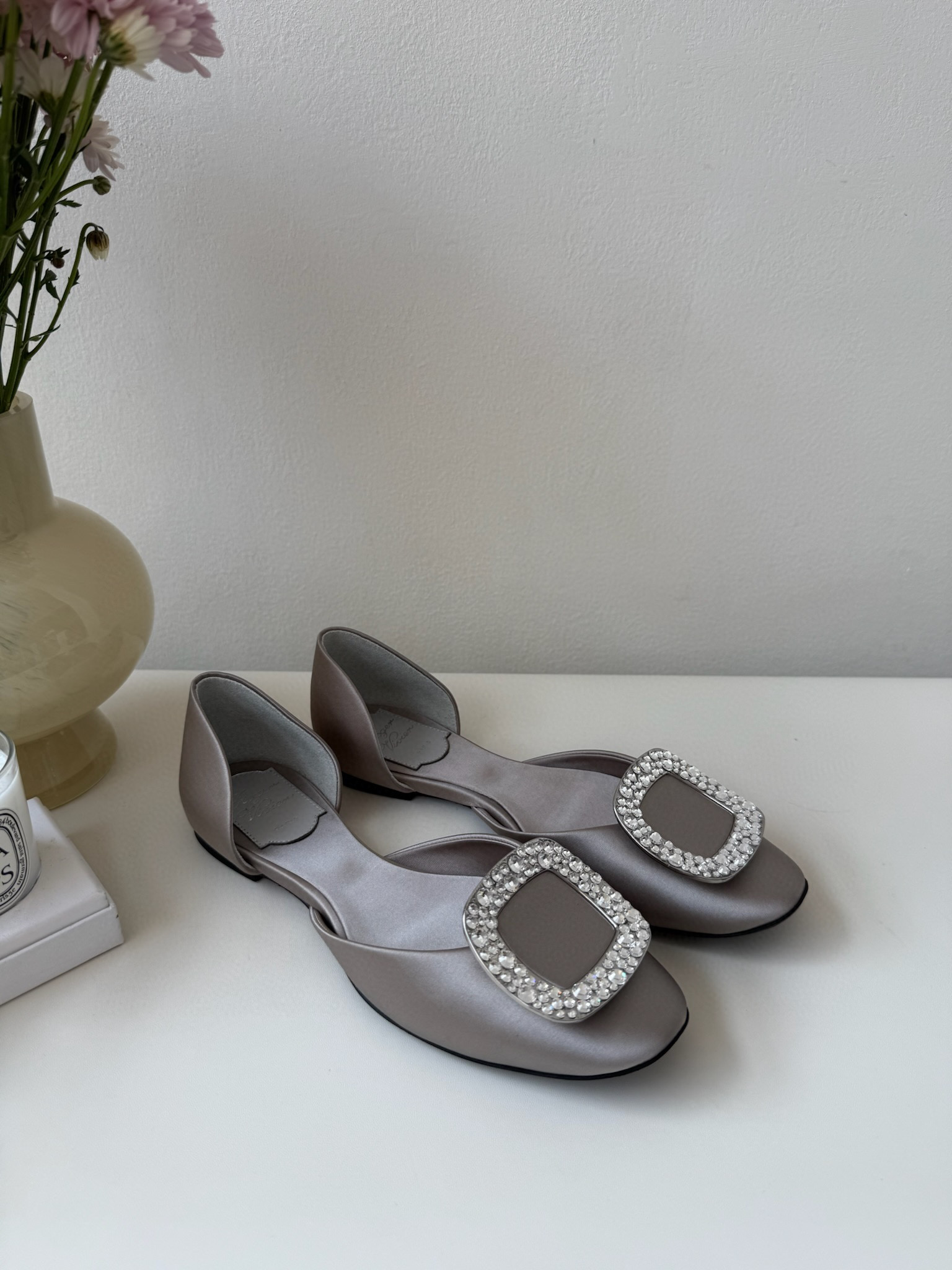 로저비비에 Roger Vivier 플랫