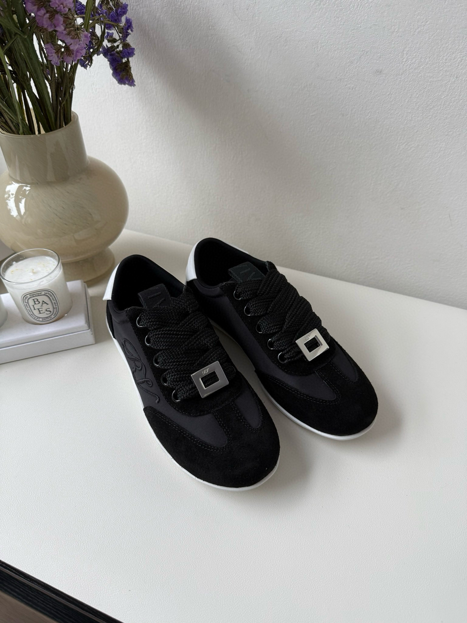 로저비비에 Roger Vivier 스니커즈