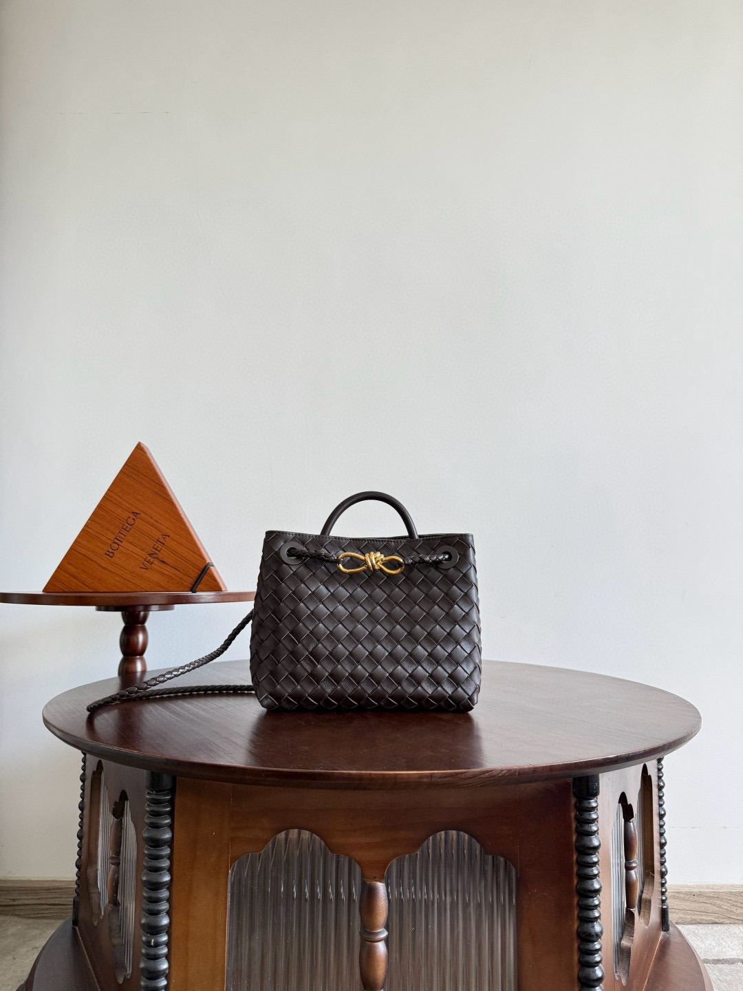 보테가 베네타 Bottega Veneta 743568 Andiamo 25cm