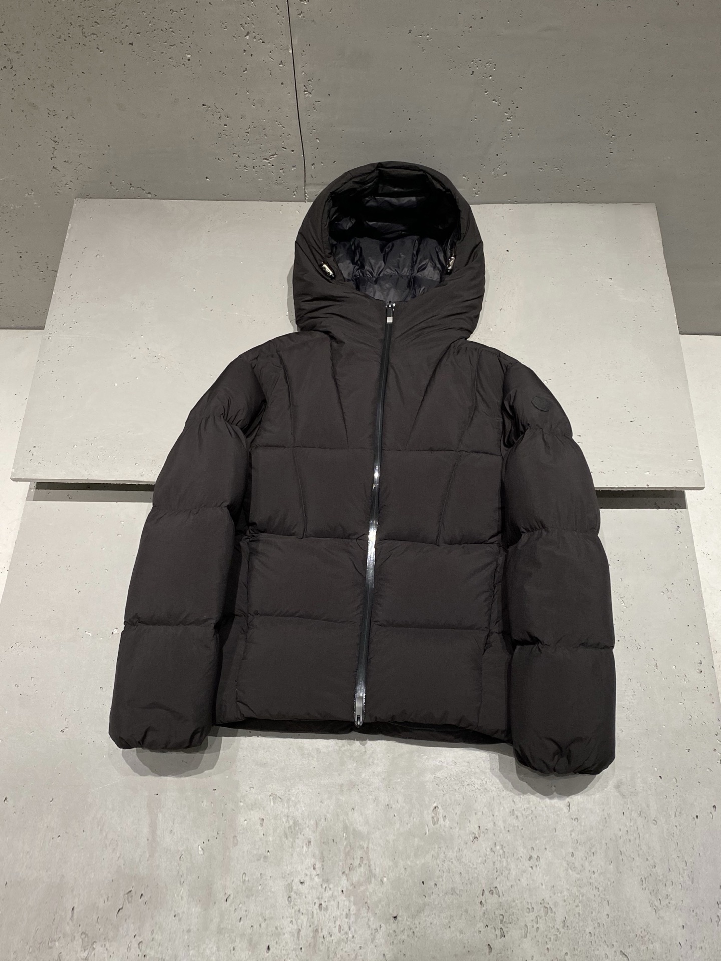 몽클레어 Moncler Fusain 다운재킷